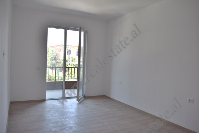 Office Space for Rent in Paskuqani area near Unaza e Madhe in Tirana

Located on the 1st residenti